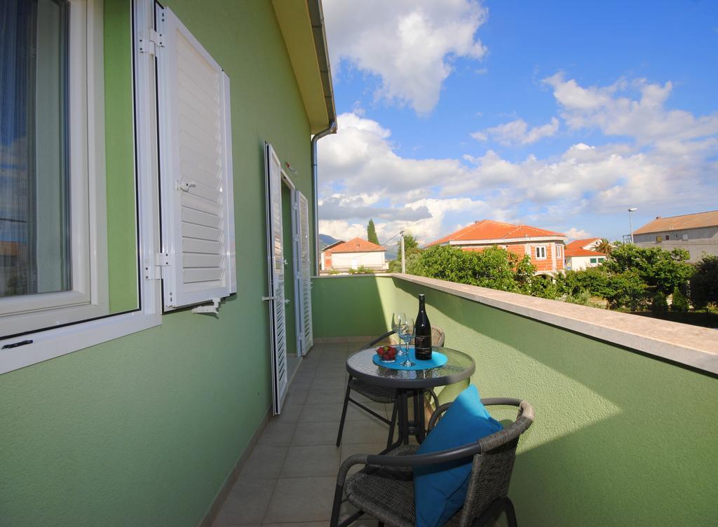 Apartments Valeria Kaštela Kültér fotó