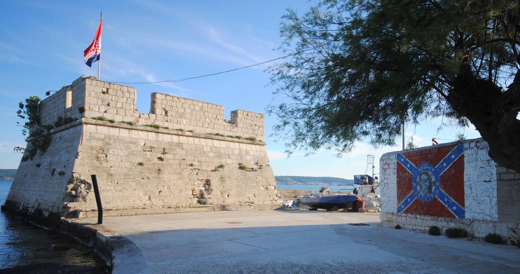 Apartments Valeria Kaštela Kültér fotó
