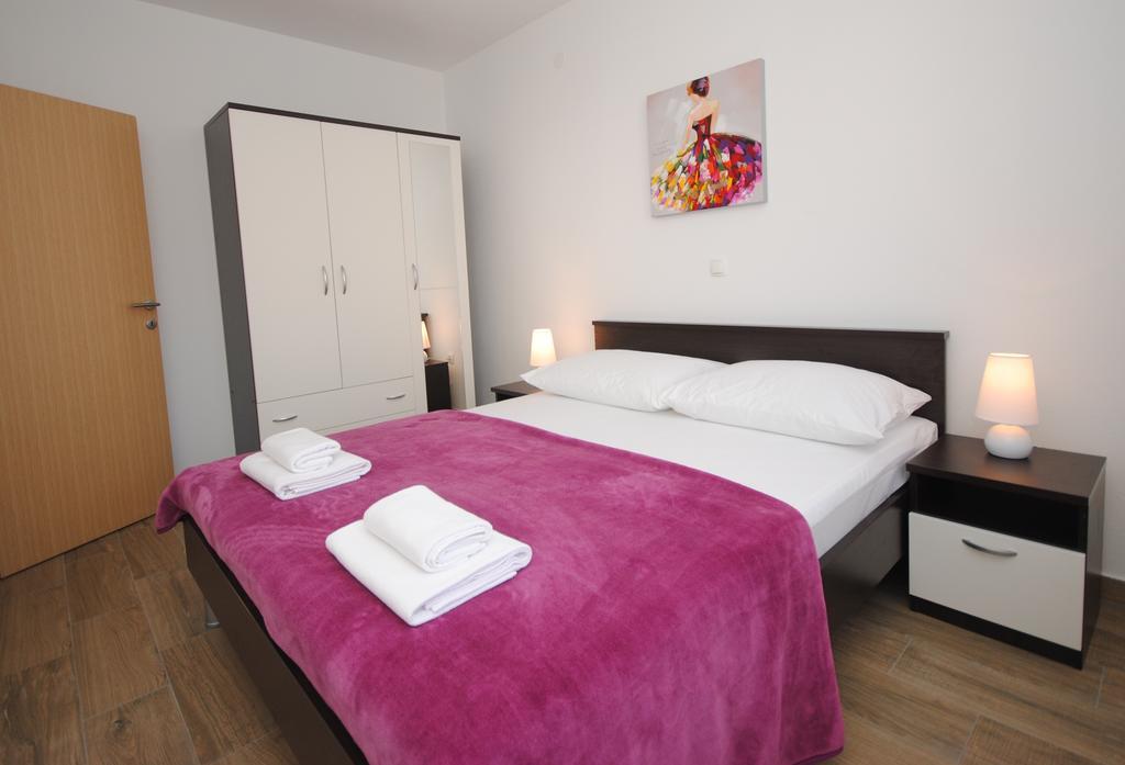 Apartments Valeria Kaštela Kültér fotó